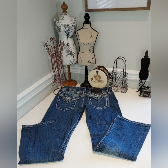 Miss Me JE5124EL Easy Boot Bejeweled Back Pocket Jeans Size 30 Pre-owned - Picture 8 of 8